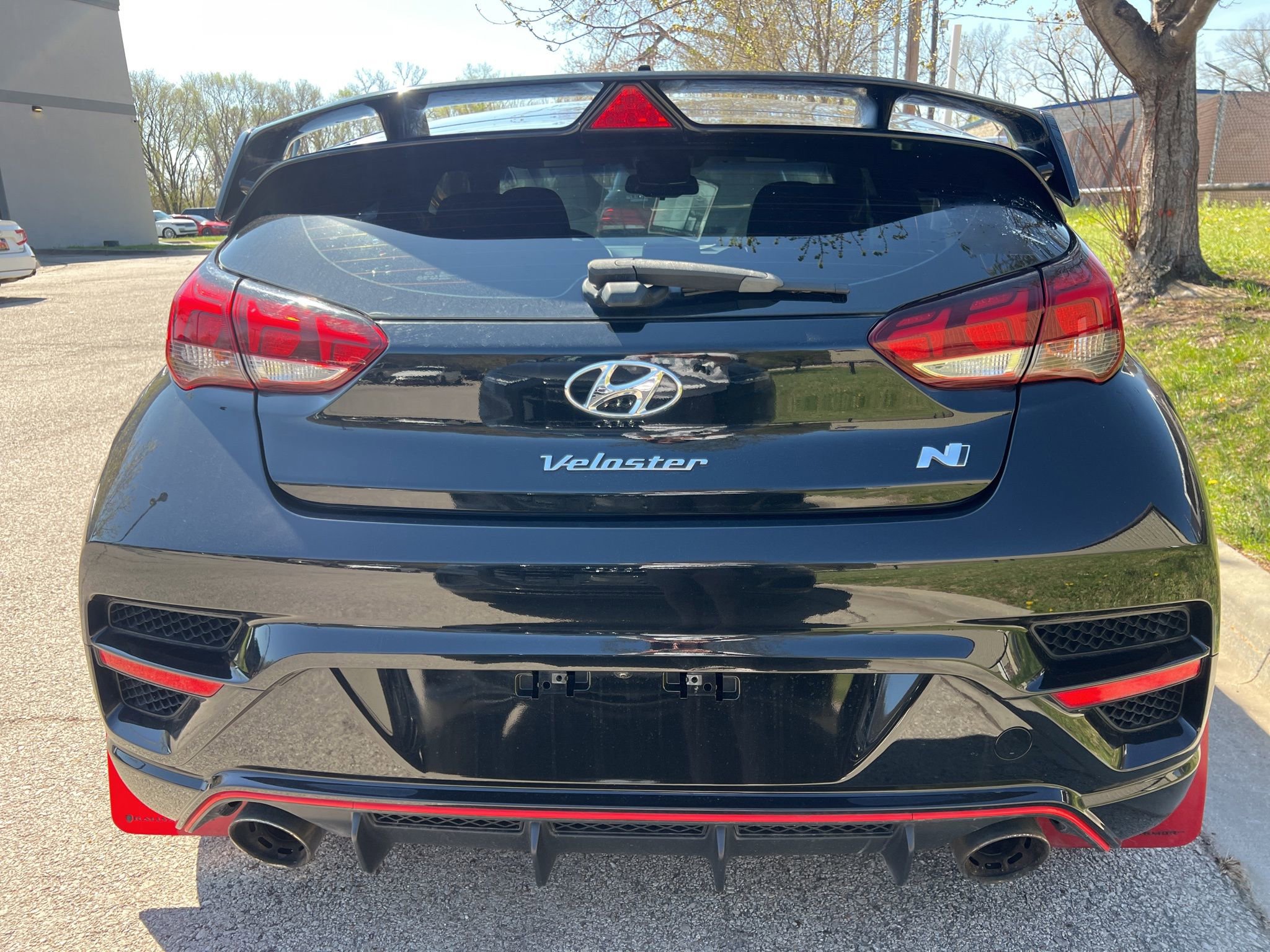 Used 2020 Hyundai Veloster N w/ Performance Package image 6
