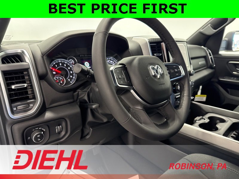 New 2026 RAM 1500 4x4 Crew Cab image 21