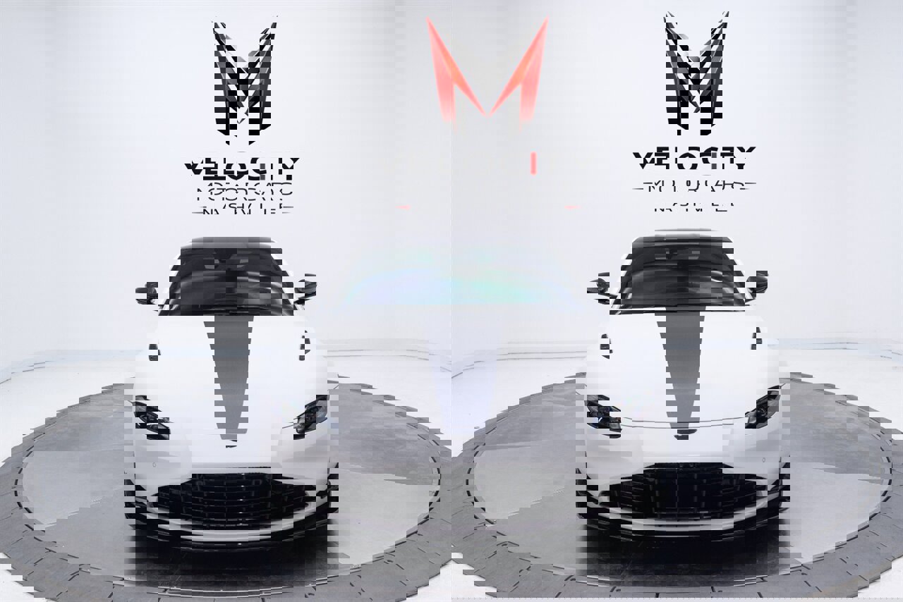 Used 2023 Aston Martin V8 Vantage Coupe image 11