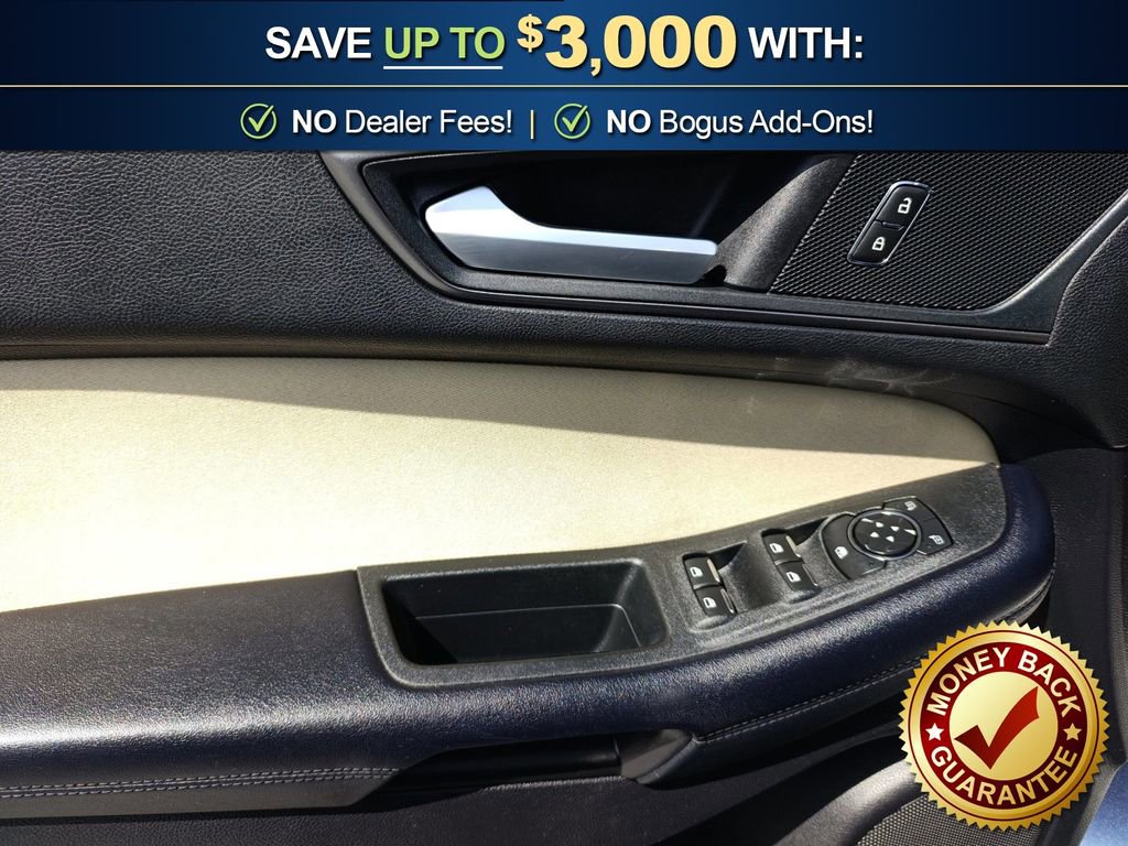 Used 2018 Ford Edge SE FWD image 16