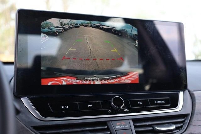 Certified 2024 Nissan Altima 2.5 SV w/ SV Premium Package AWD/4WD image 14