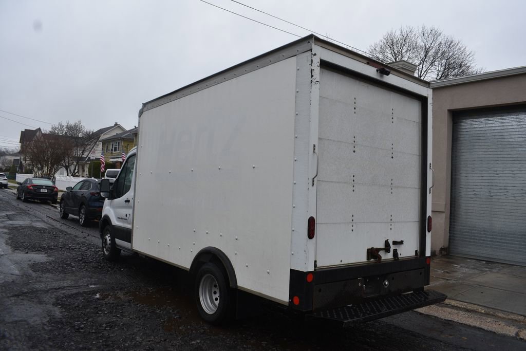 Used 2022 Ford Transit 350 DRW image 8