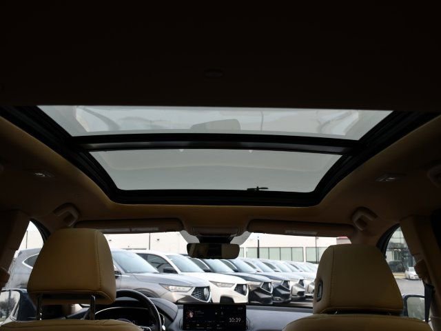 Used 2024 Acura MDX SH-AWD image 25