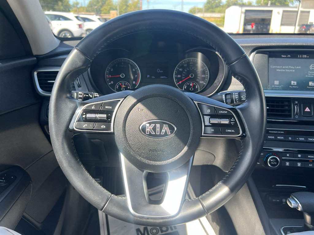 Used 2019 Kia Optima S FWD image 11