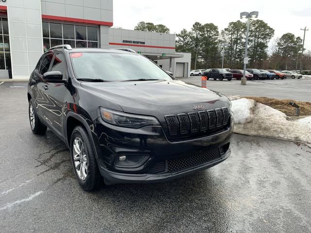 Used 2020 Jeep Cherokee Latitude Plus image 2