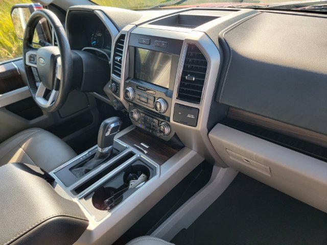 Used 2017 Ford F150 Lariat w/ Equipment Group 502A Luxury AWD/4WD image 17