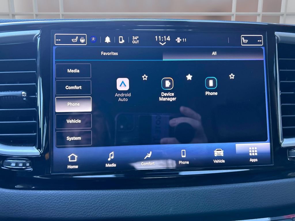 Used 2024 Chrysler Pacifica Touring-L image 30