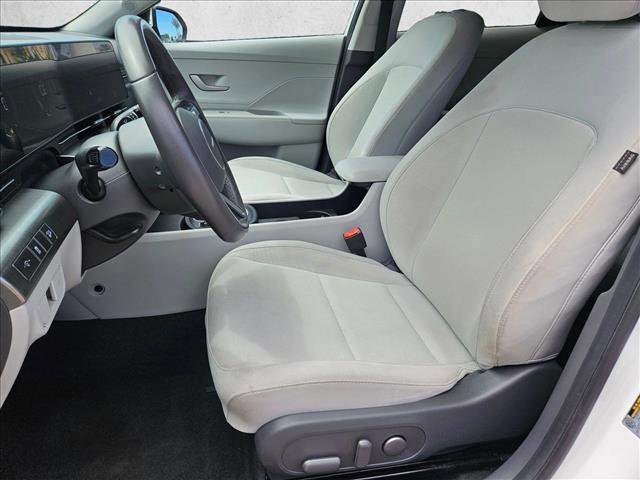 Used 2024 Hyundai Kona SEL FWD image 15