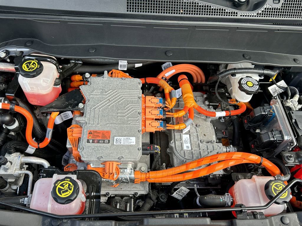 Certified 2023 Chevrolet Bolt EUV Premier w/ Sun & Sound Package image 32