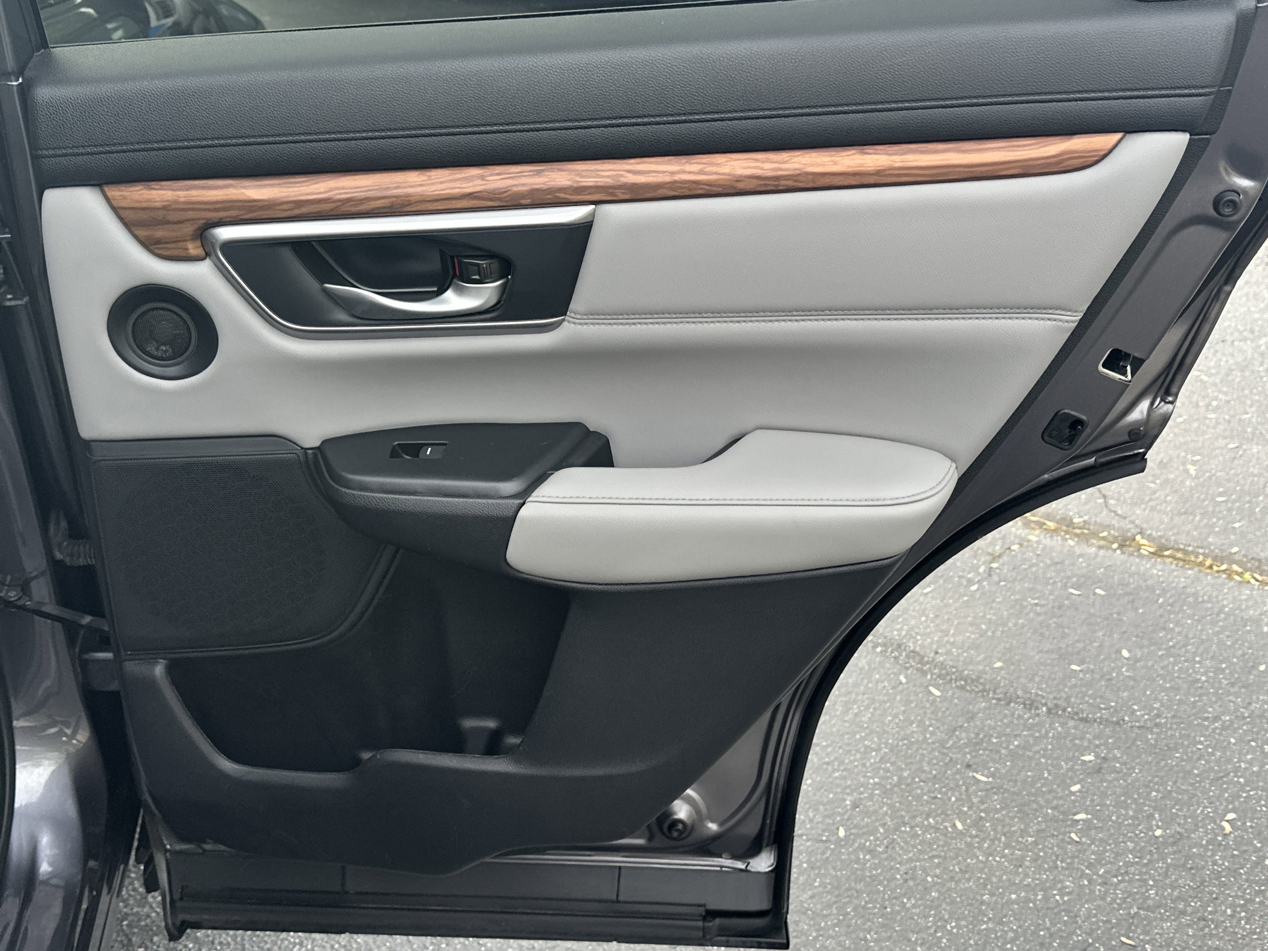 Used 2021 Honda CR-V EX-L image 16