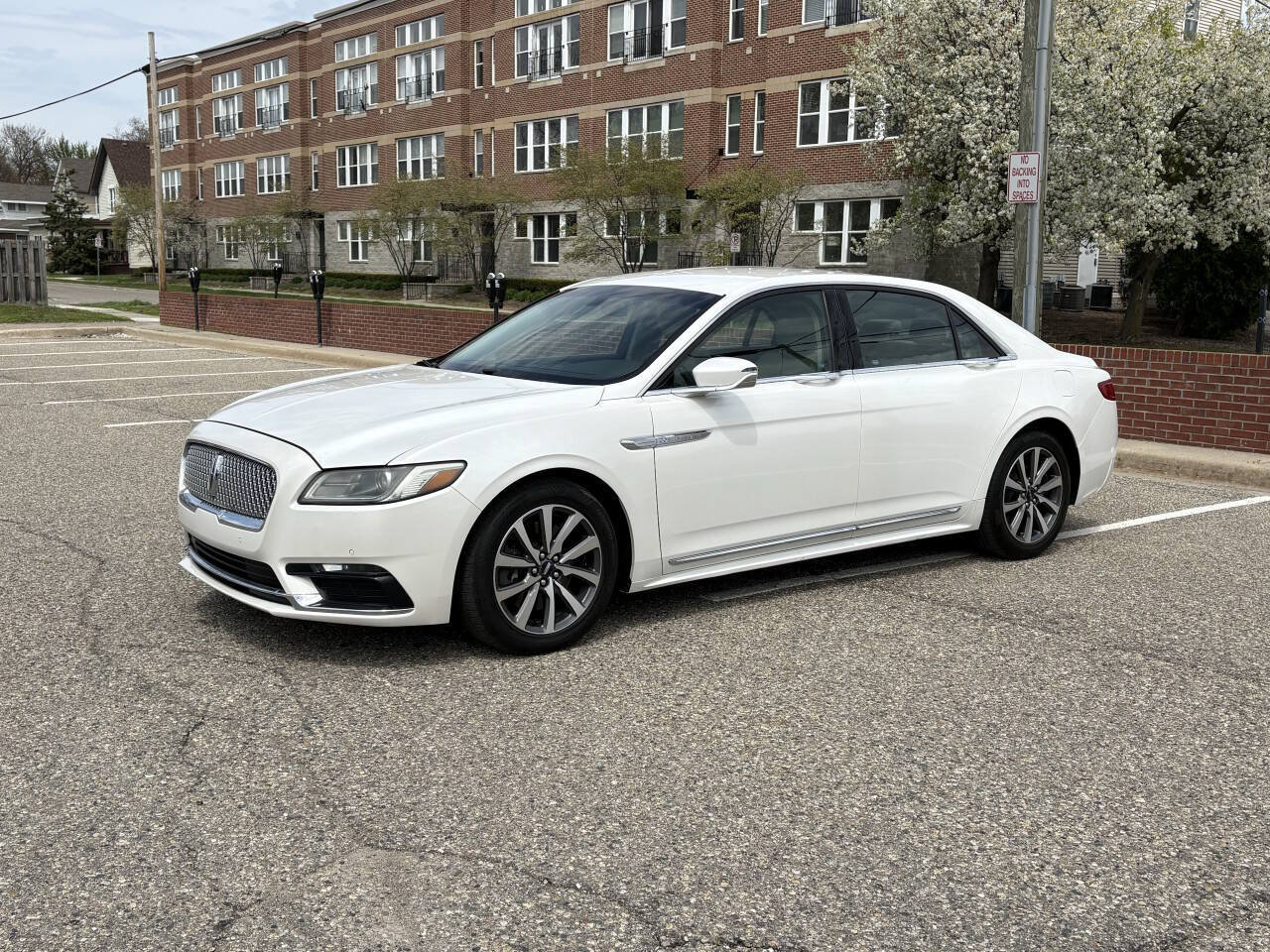 Used 2017 Lincoln Continental Premiere FWD image 16