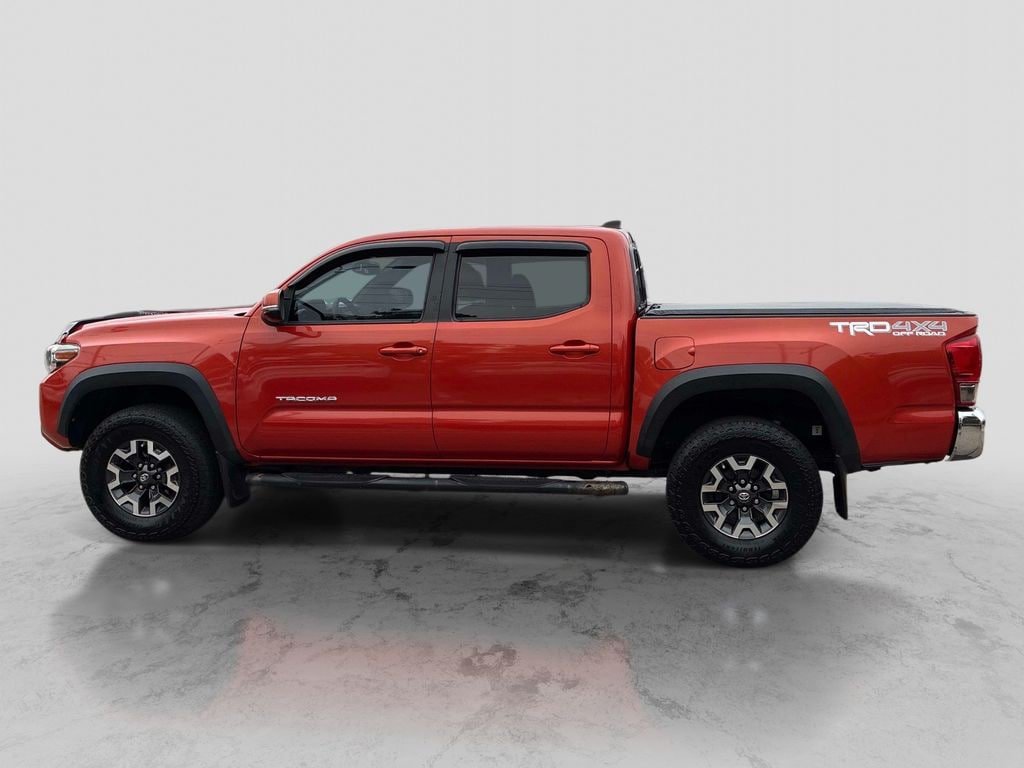 Used 2017 Toyota Tacoma TRD Off-Road w/ Tow Package (A/T) AWD/4WD image 4
