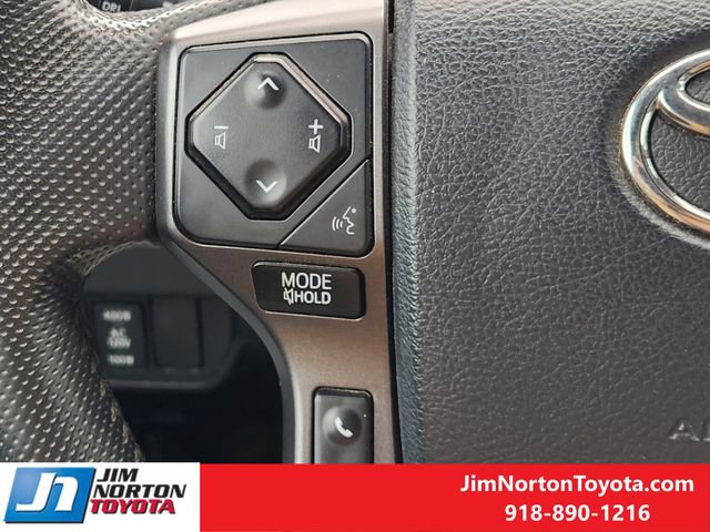 Used 2020 Toyota Tacoma TRD Off-Road w/ Technology Package AWD/4WD image 28