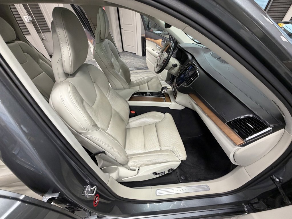 Used 2017 Volvo XC90 T6 Inscription w/ Vision Package image 46