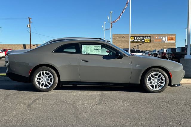 New 2025 Dodge Charger Daytona R/T w/ Sun & Sound Package AWD/4WD image 2