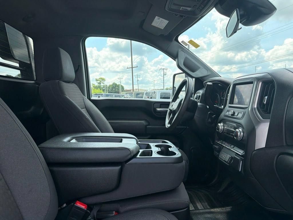 Used 2024 GMC Sierra 3500 Pro w/ Convenience Package AWD/4WD image 21