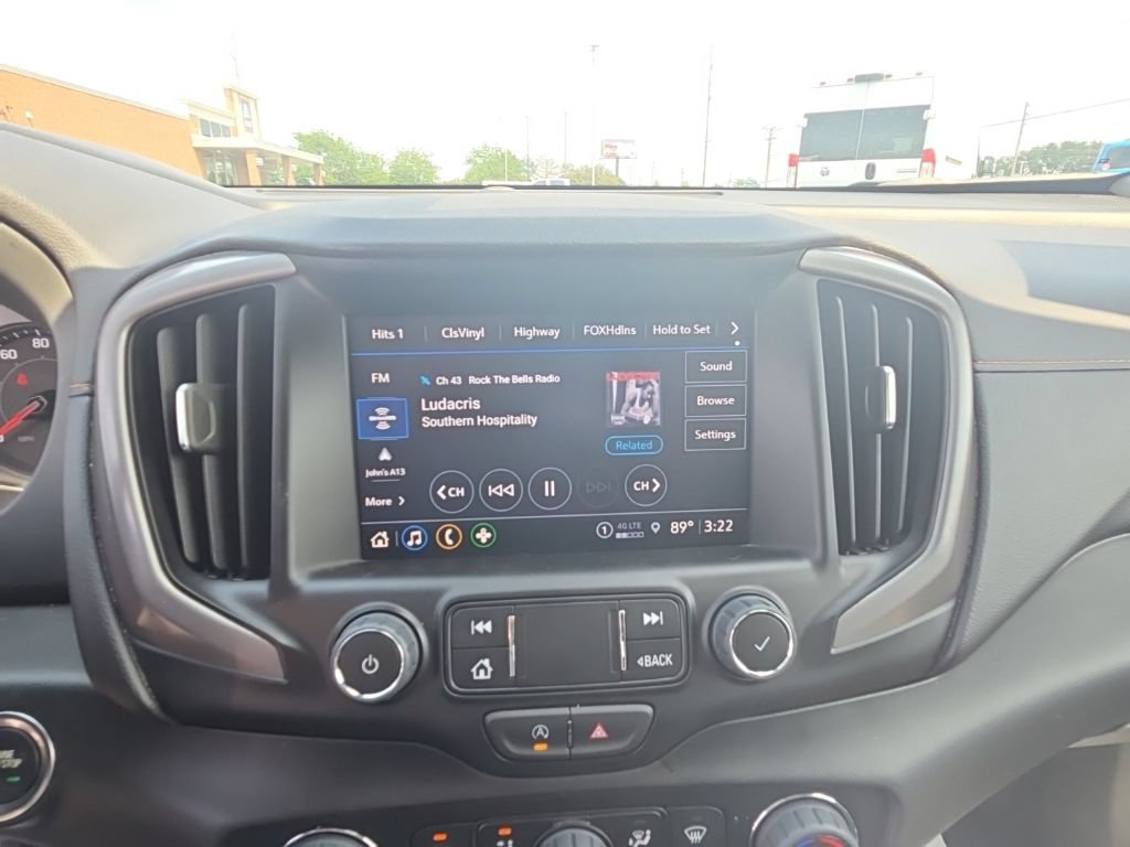 Used 2023 GMC Terrain AT4 w/ Tech Package AWD/4WD image 42