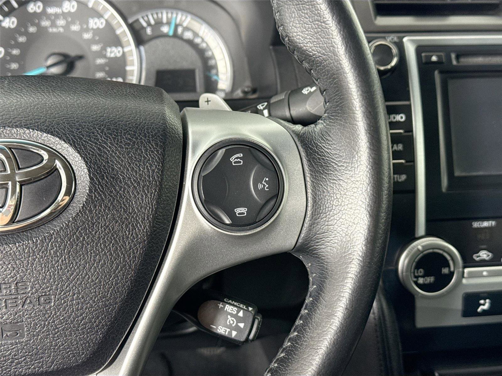 Used 2014 Toyota Camry SE w/ Fleet Convenience Package FWD image 16