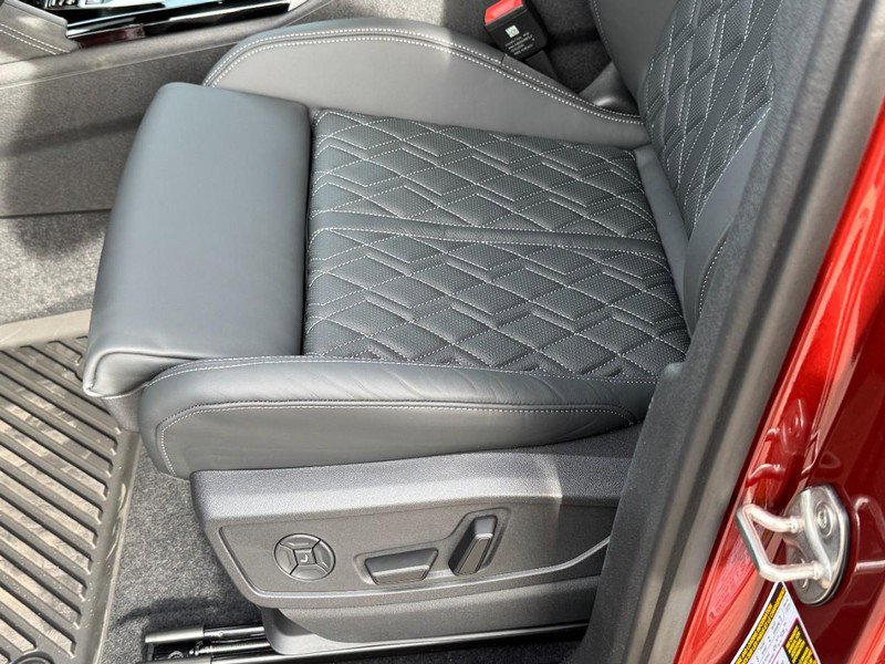 New 2025 Audi SQ5 Premium Plus image 18