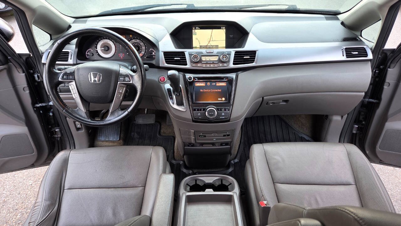 Used 2014 Honda Odyssey Touring Elite image 31