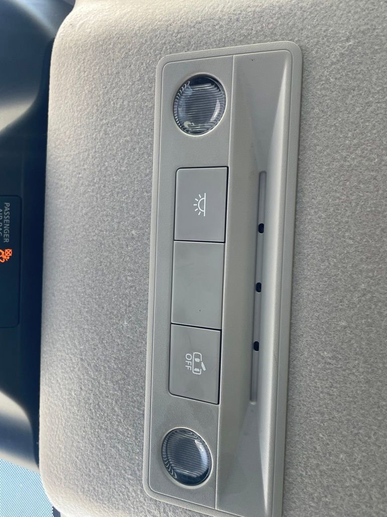 Used 2025 Nissan Kicks SV image 19