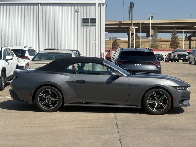 Used 2025 Ford Mustang Premium RWD image 3