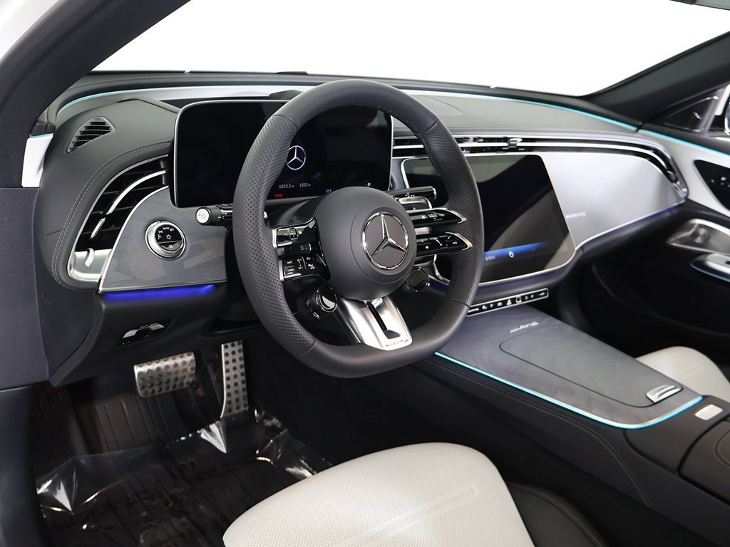 Used 2026 Mercedes-Benz E 53 AMG e 4MATIC Sedan image 33