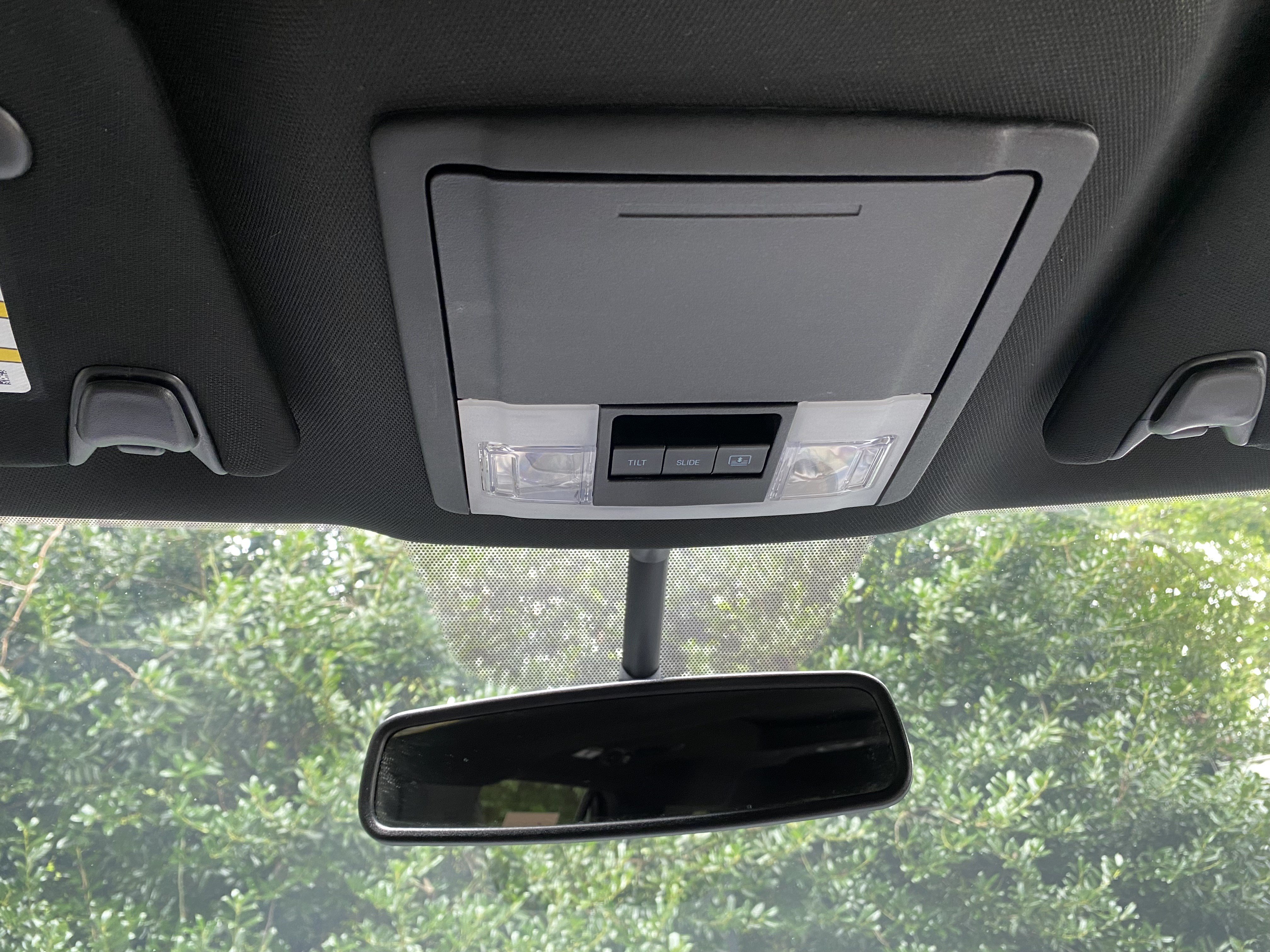 Used 2018 Ford Explorer XLT w/ Equipment Group 202A FWD image 31