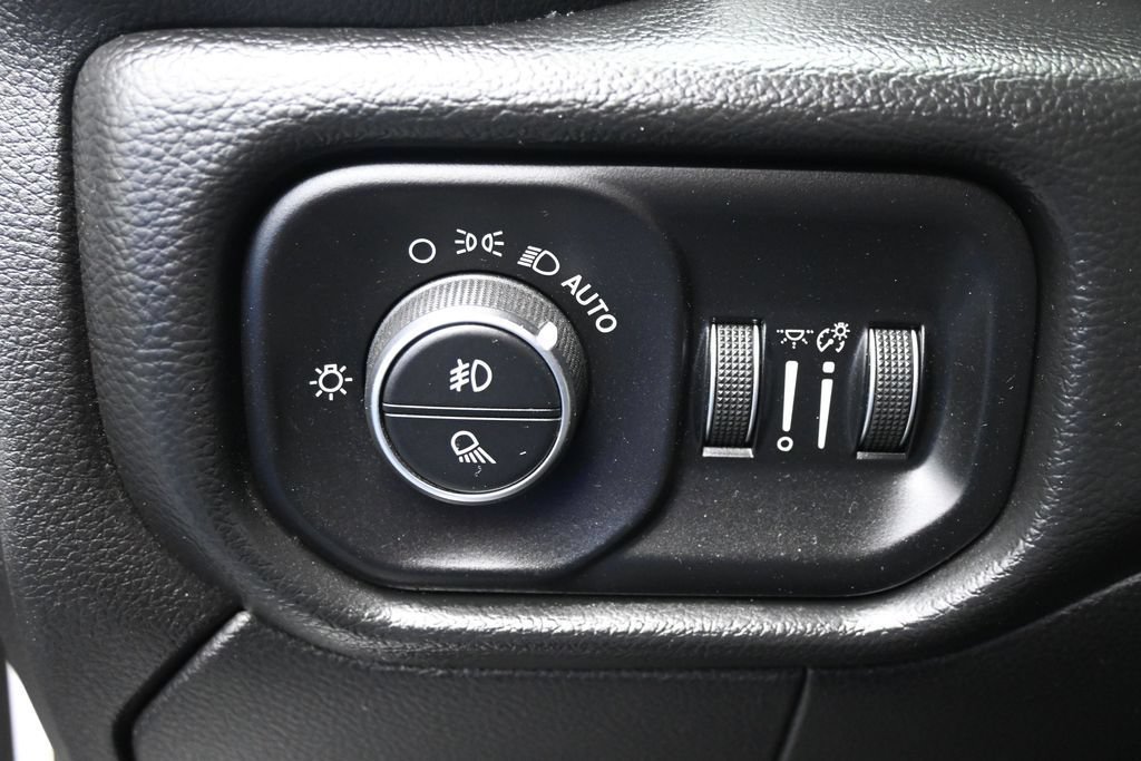 Used 2019 RAM 2500 Big Horn AWD/4WD image 12