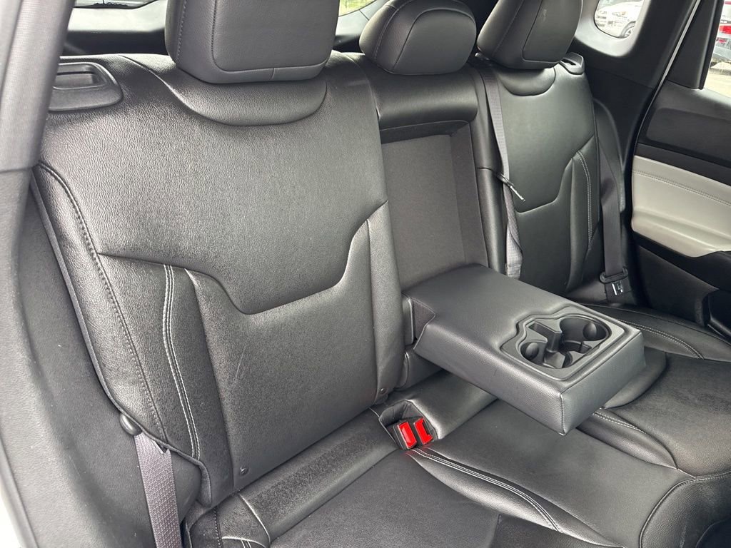 Used 2025 Jeep Compass Limited AWD/4WD image 24