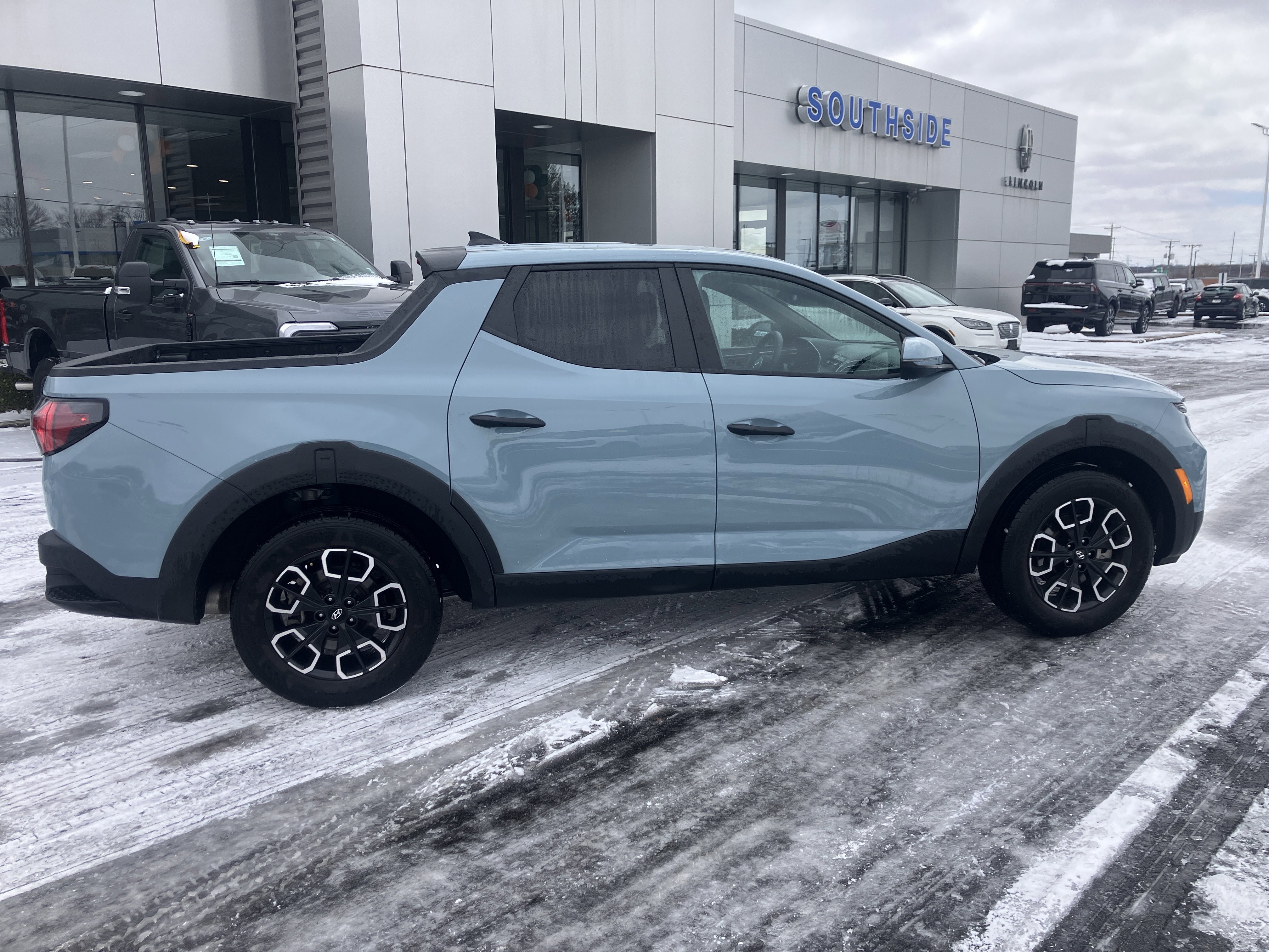 Used 2023 Hyundai Santa Cruz SEL image 8