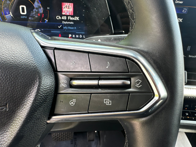 Used 2025 Chevrolet Equinox LT AWD/4WD image 32