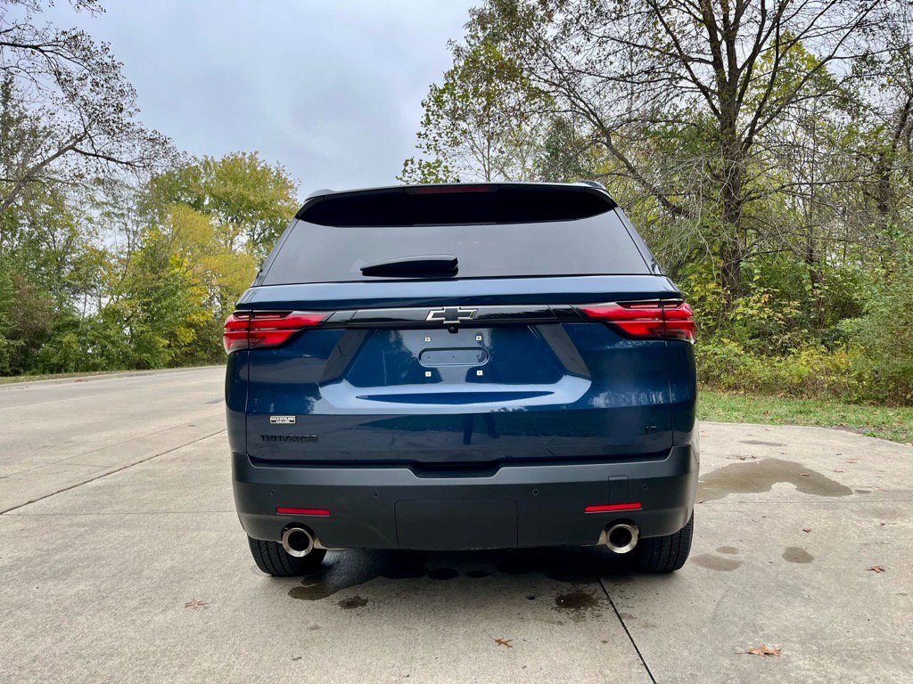 Used 2023 Chevrolet Traverse LT image 8