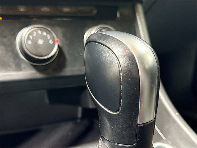 Used 2019 Volkswagen Jetta R-Line image 15