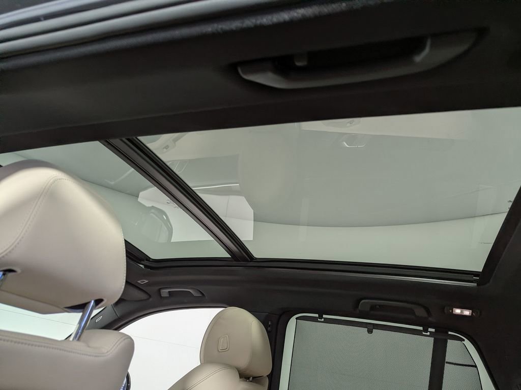 Used 2021 BMW X5 xDrive45e w/ Premium Package image 13