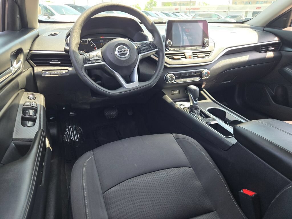 Used 2022 Nissan Altima 2.5 SV FWD image 20