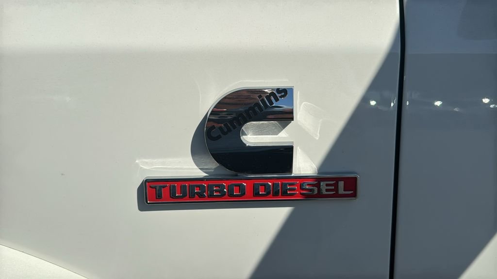 Used 2022 RAM 3500 Laramie AWD/4WD image 8
