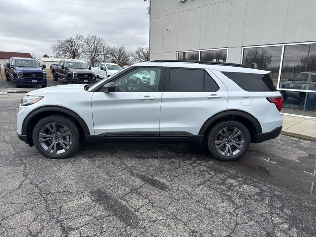 New 2026 Ford Explorer Active w/ Active Comfort Package image 8