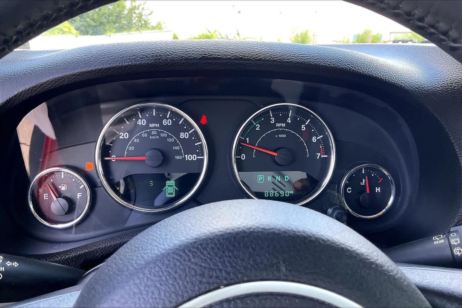 Used 2014 Jeep Wrangler Rubicon w/ Power Convenience Group AWD/4WD image 25