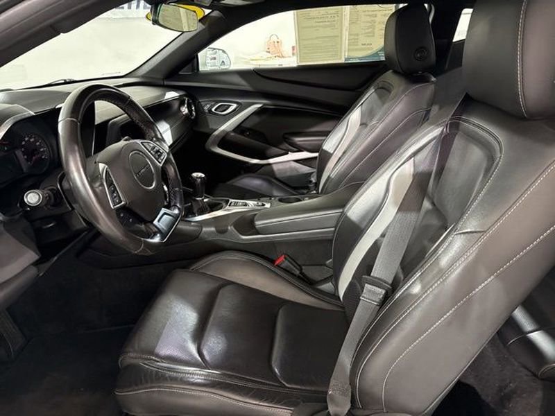 Used 2019 Chevrolet Camaro LT image 14