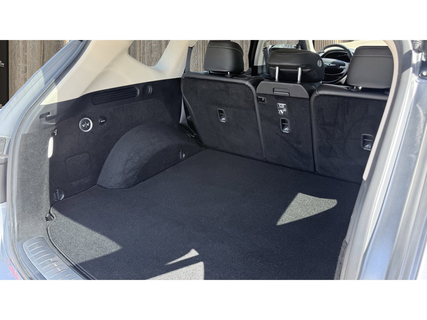 Used 2024 Genesis GV80 2.5T image 13