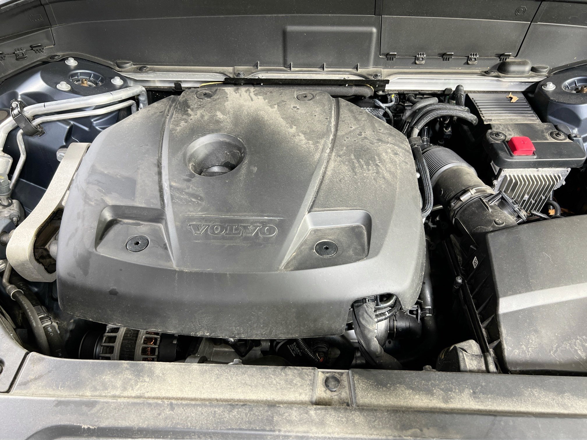 Used 2022 Volvo XC90 T5 Momentum w/ Climate Package image 32