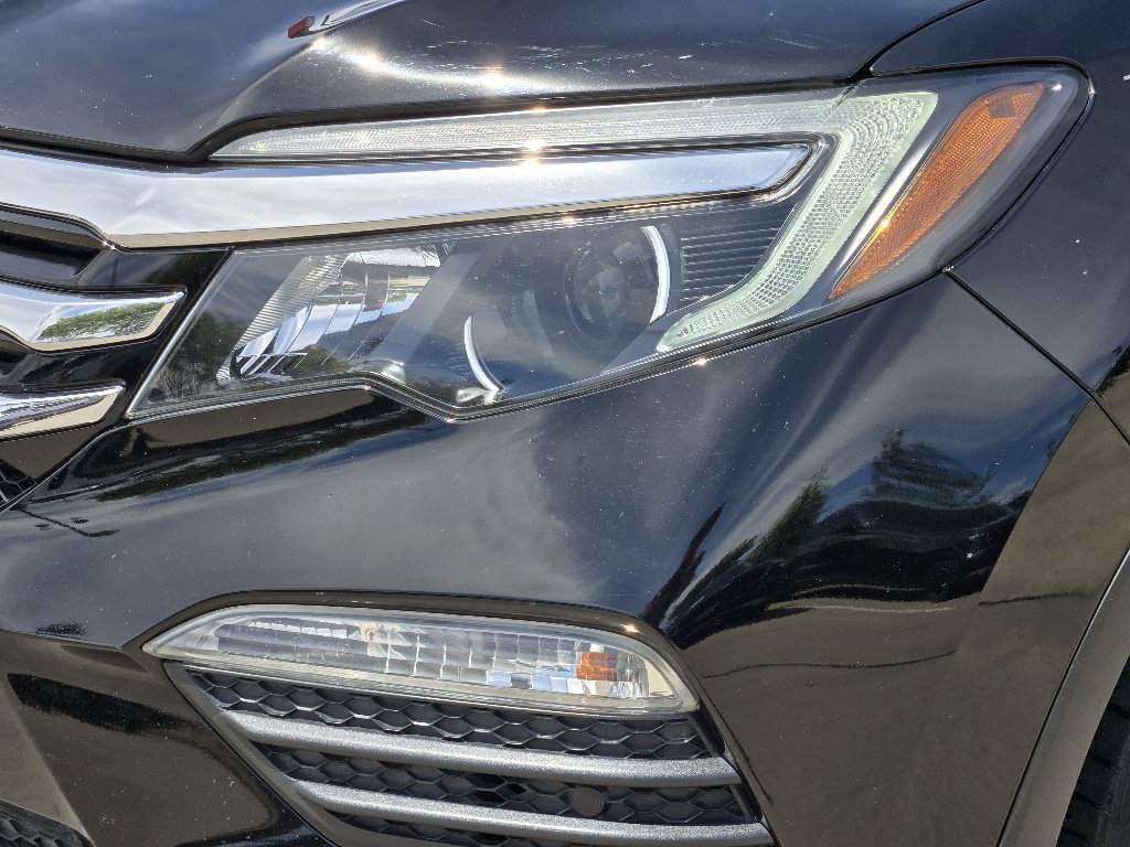 Used 2018 Honda Pilot Touring image 15