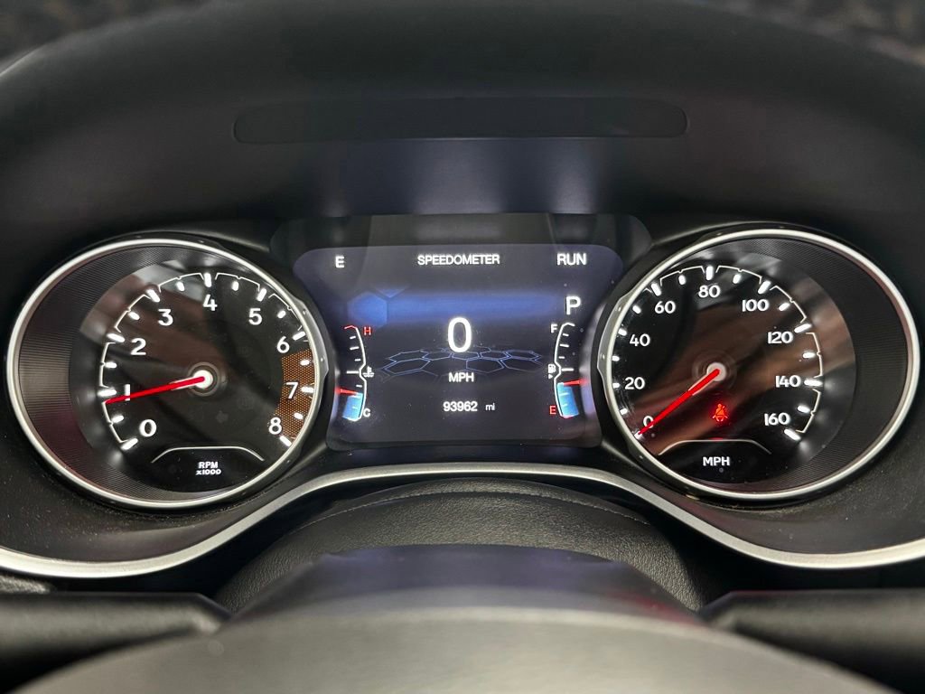 Used 2018 Jeep Compass Latitude w/ Popular Equipment Group FWD image 12