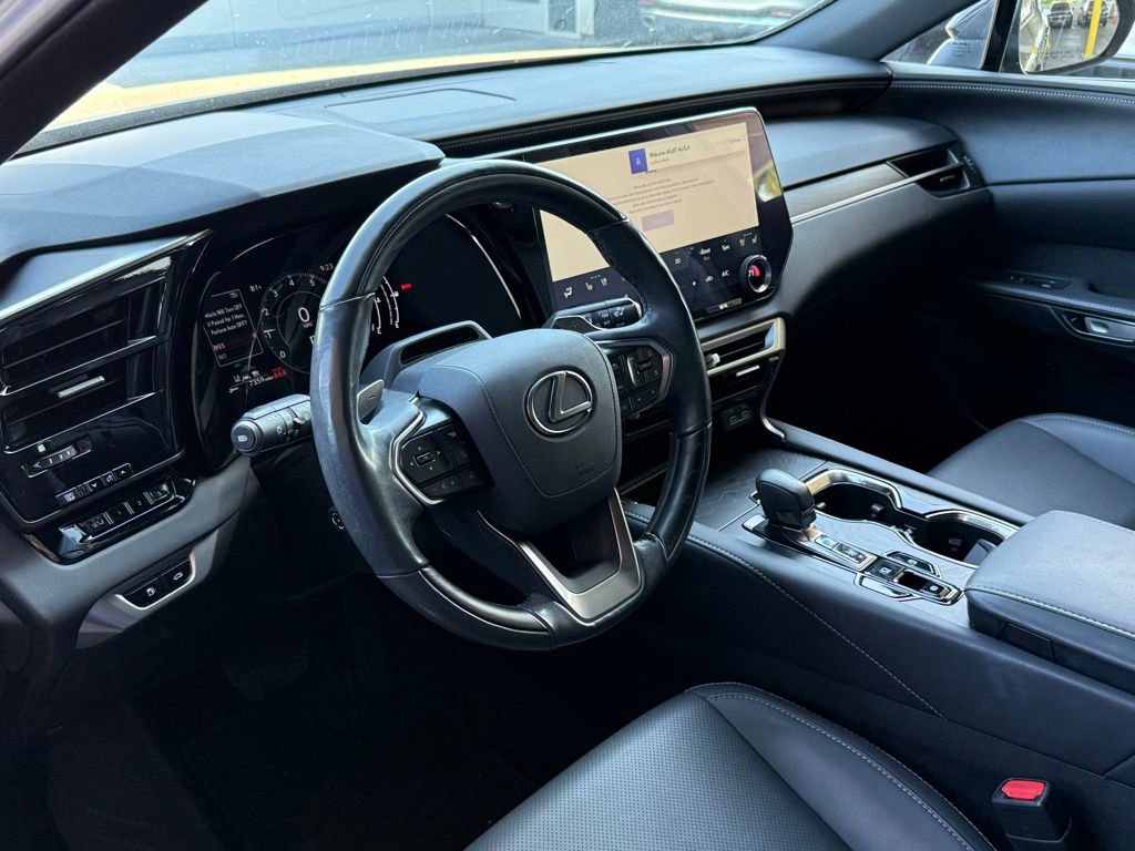 Used 2024 Lexus RX 350 Premium w/ Convenience Package FWD image 2
