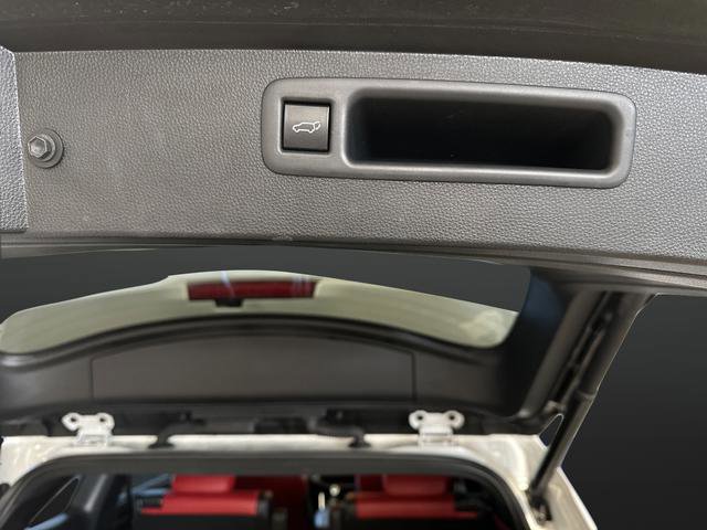 Used 2023 Toyota Highlander XSE image 15