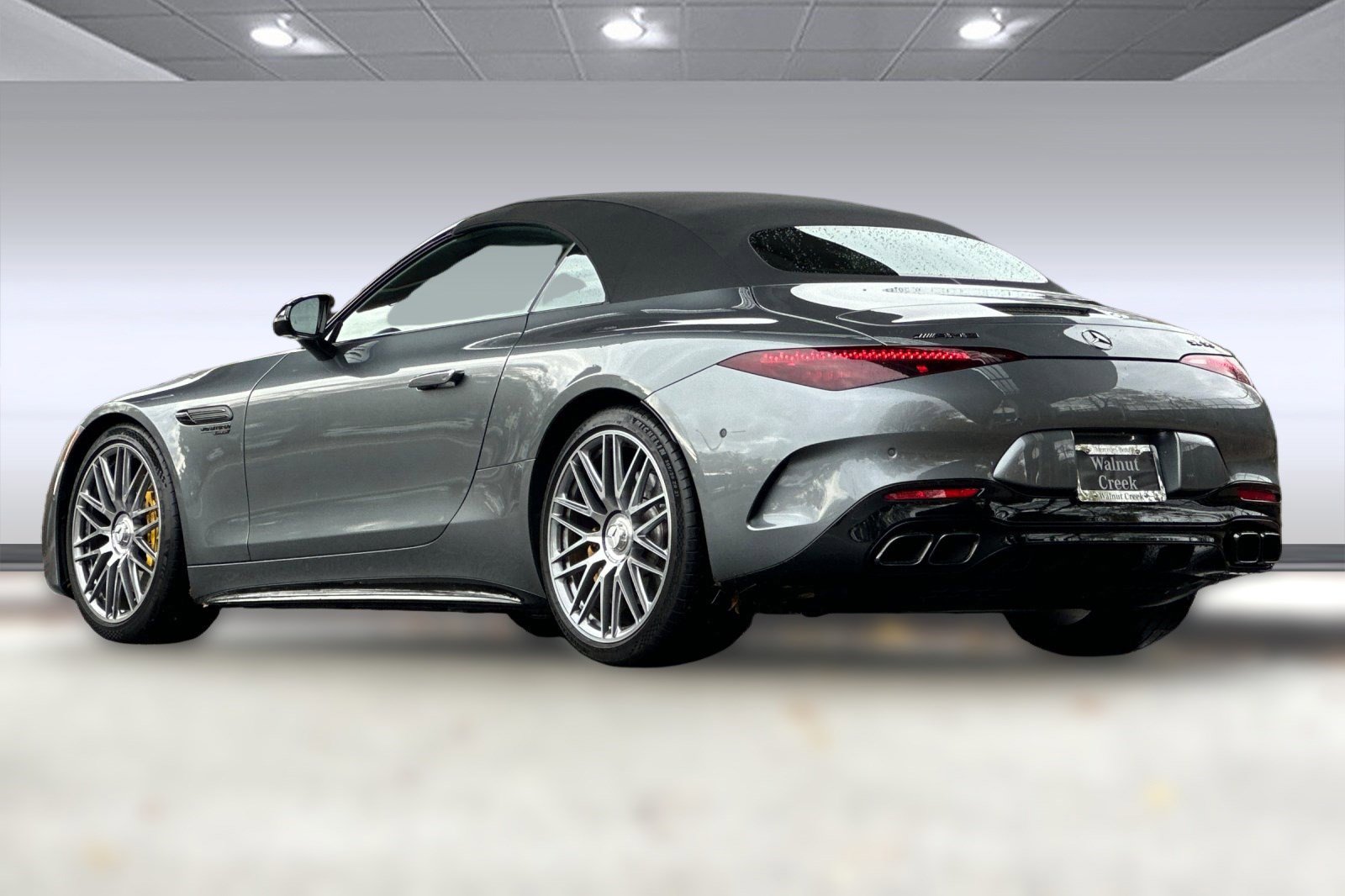 Used 2022 Mercedes-Benz SL 55 AMG 4MATIC image 3