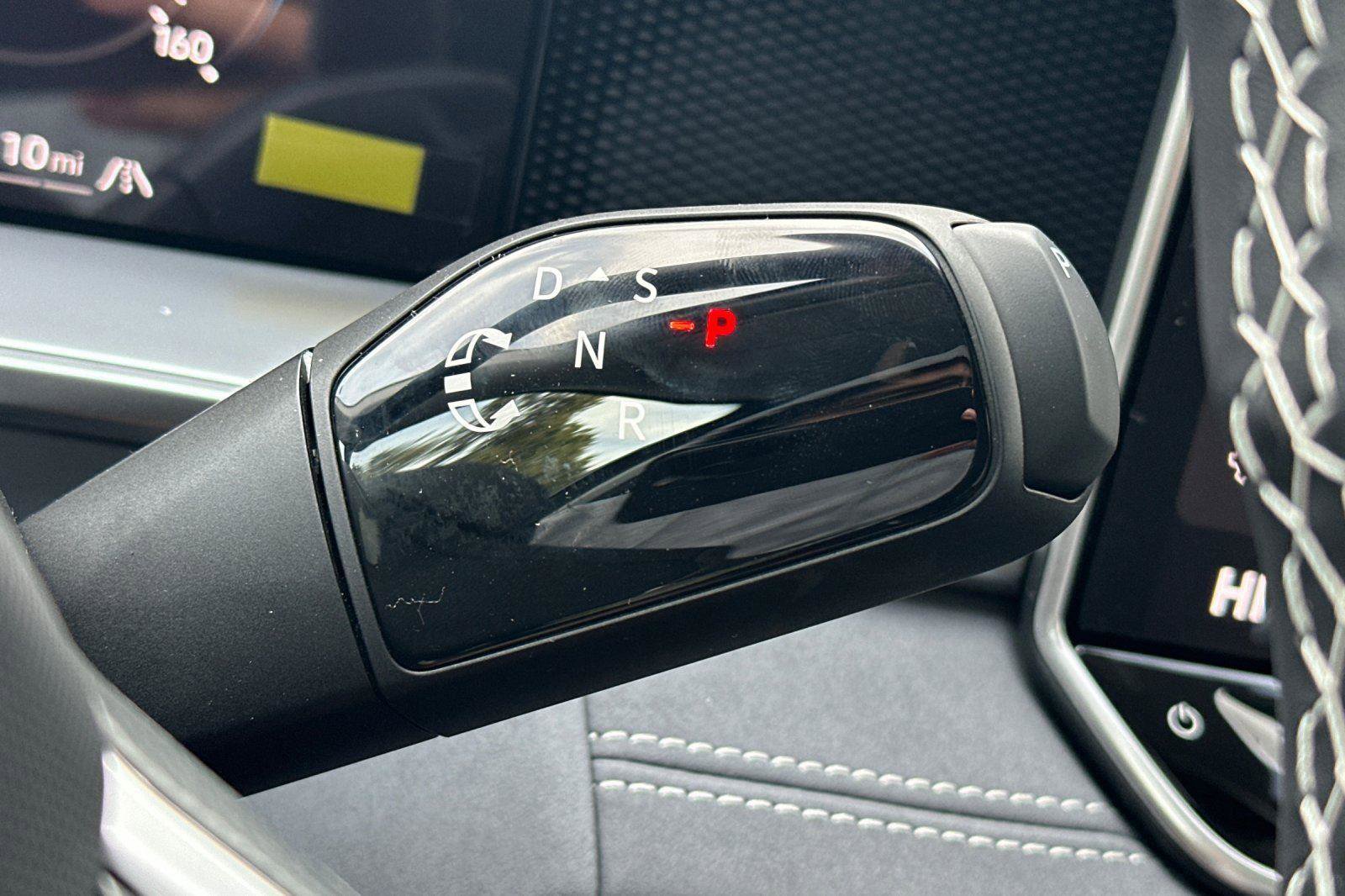 New 2026 Volkswagen Tiguan SE image 20