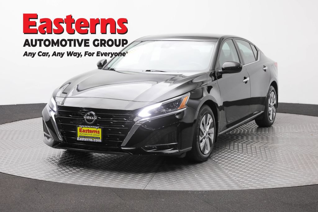 Used 2023 Nissan Altima 2.5 S FWD video 1
