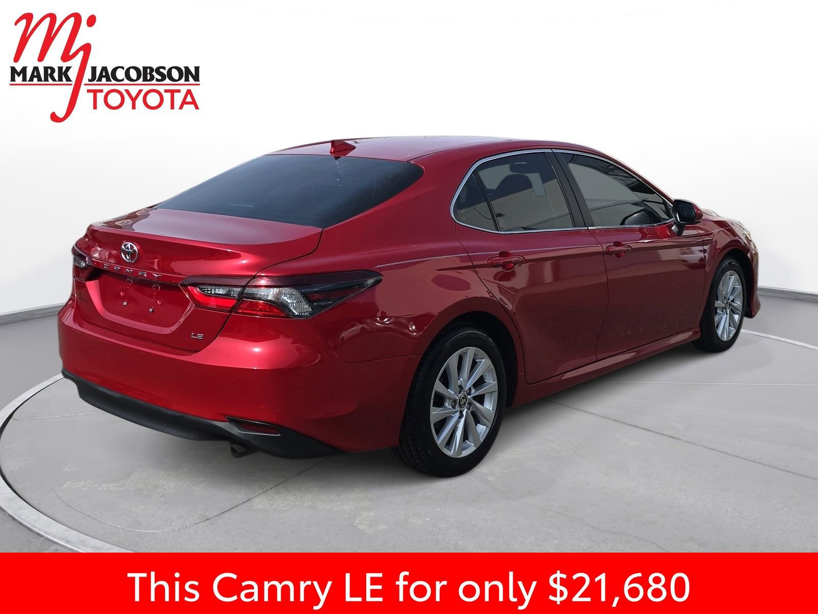 Used 2023 Toyota Camry LE image 9